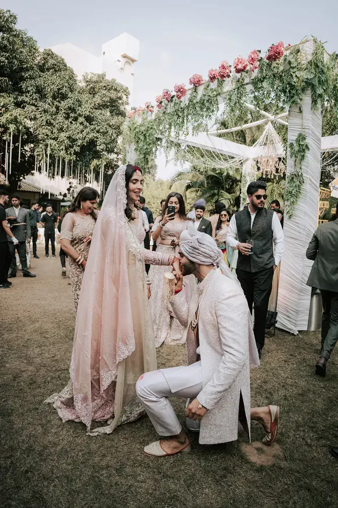 Abhinav and Chitrika, photograph 4