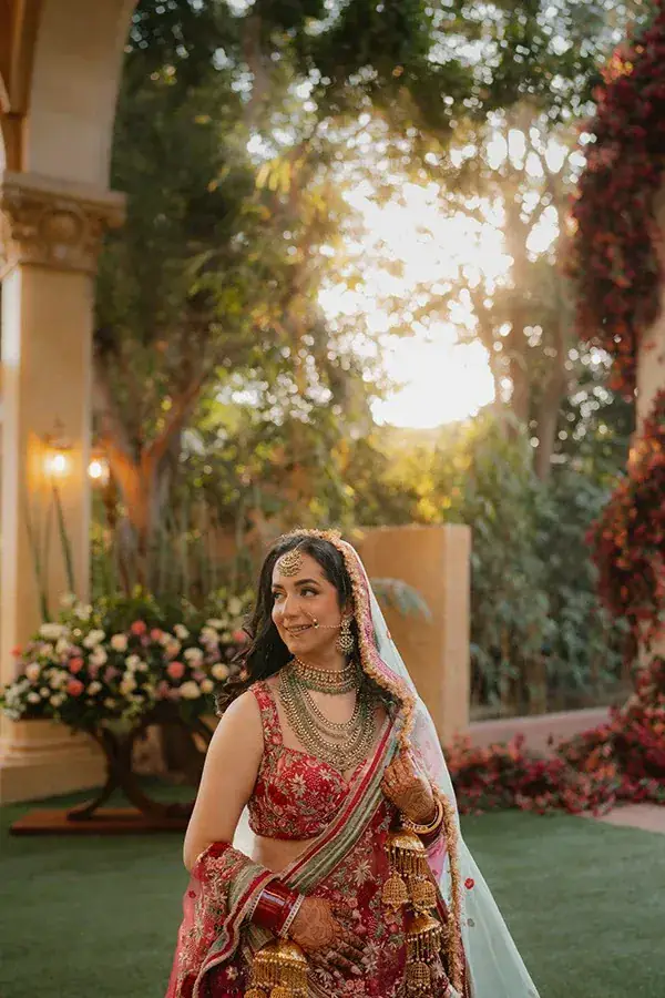 Aanandita in the garden in the evening light