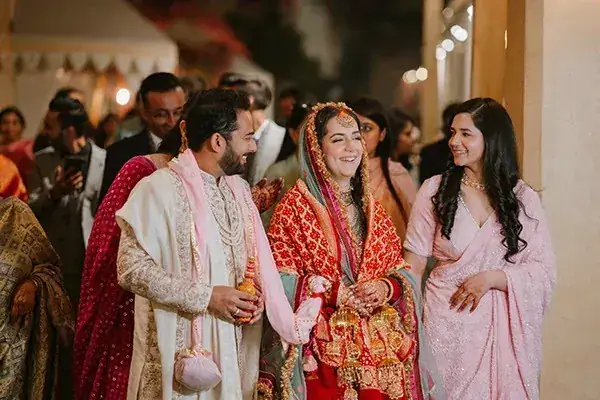 Shikhar and Aanandita, photograph 24